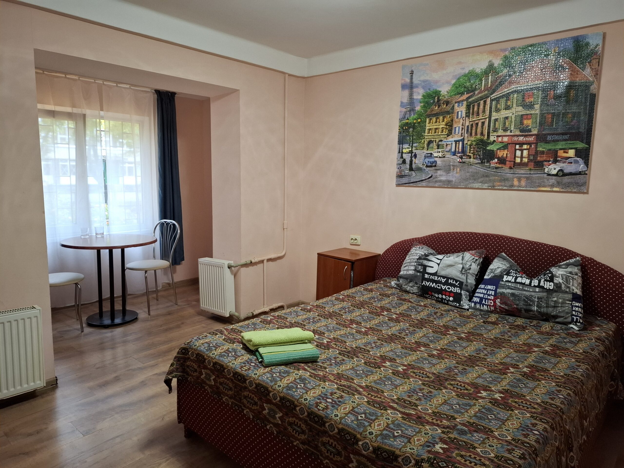 стандартний с балконом 1 scaled ГОТЕЛЬ ДЕСНА-КУТ